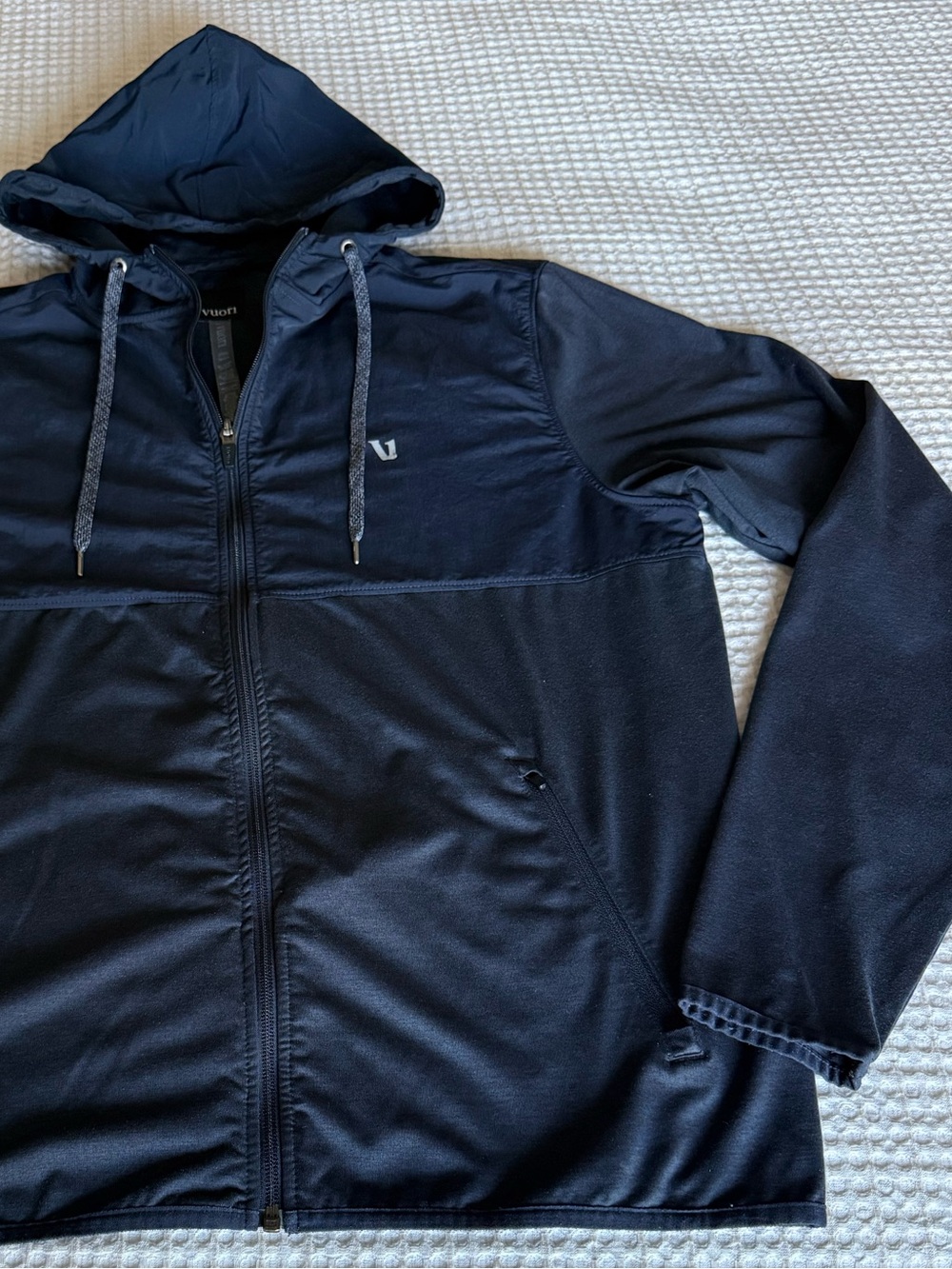 Like New Mens Vuori Sunday Element Jacket Navy Hooded Lightweight Zip Jacket - Picture 4 of 10